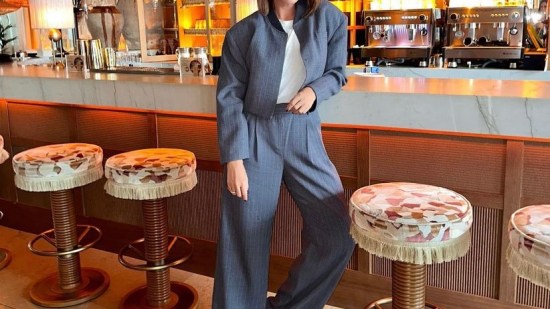 Los pantalones súper rebajados de Massimo Dutti que agotarán las mujeres de +50 años: estilizan, son cómodos y cuestan menos de 30 euros