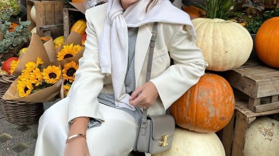 El Corte Inglés tiene cinco zapatillas New Balance muy rebajadas que arrasan entre las mujeres +50 porque son bonitas, cómodas y pegan con todo