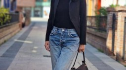 Los vaqueros de Carrefour que enamorarán a las mujeres +50 porque estilizan, son cómodos y valen menos de 20 euros