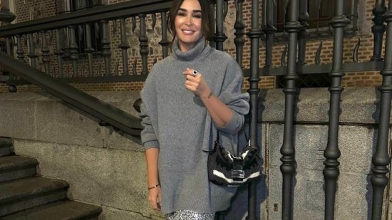 Ocho jerséis de Parfois que están agotando las mujeres +50 para hacer frente al frío: calentitos, holgados y tirados de precio