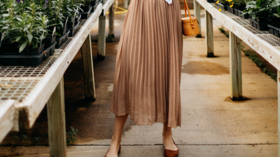 La falda de Sfera que están agotando las mujeres +50 porque es súper tendencia, barata y perfecta para combinar con jerséis o camisas