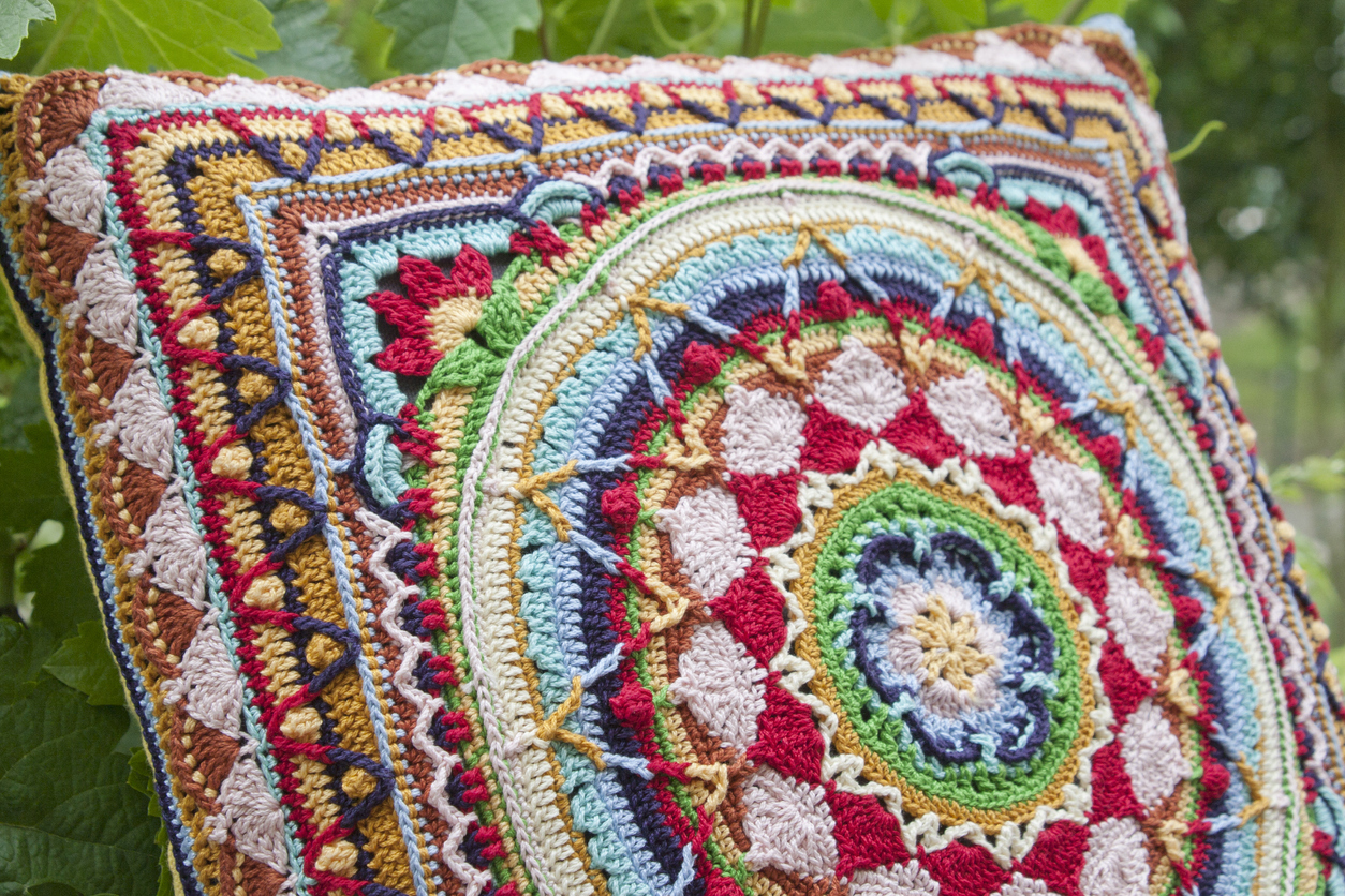 Cojín de crochet
