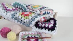 Posaplatos, centros y caminos de mesa a crochet: ideas para vestir tu mesa del comedor