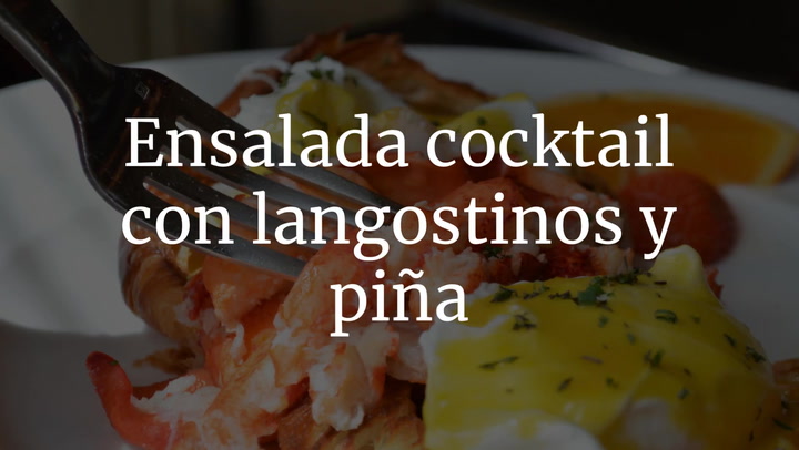 Ensalada cocktail con langostinos y piña