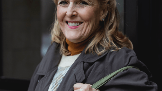 Sfera lanza un plumífero que promete arrasar entre las mujeres +50 porque es cómodo, calentito y estiliza