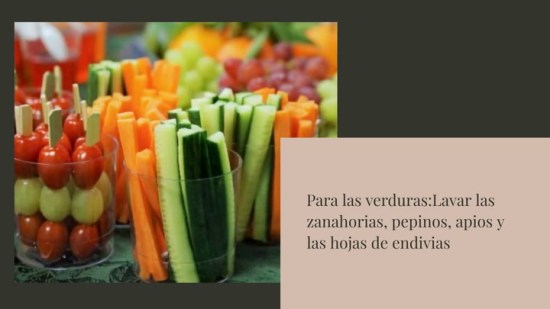 Crudités de verdura con salsa de yogur