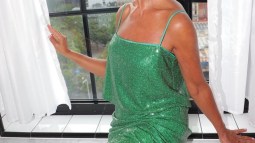 Mango tiene los conjuntos de fiesta con los que las mujeres +50 irán arregladas y cómodas en fin de año sin pensar mucho