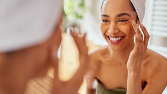 contorno de ojos que elimina bolsas, ojeras e hidrata la mirada