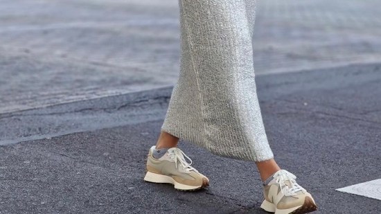 Las zapatillas New Balance que todas las mujeres +50 desean como regalo de Día de Reyes ya están rebajadas