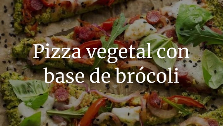 Pizza vegetal con base de brócoli