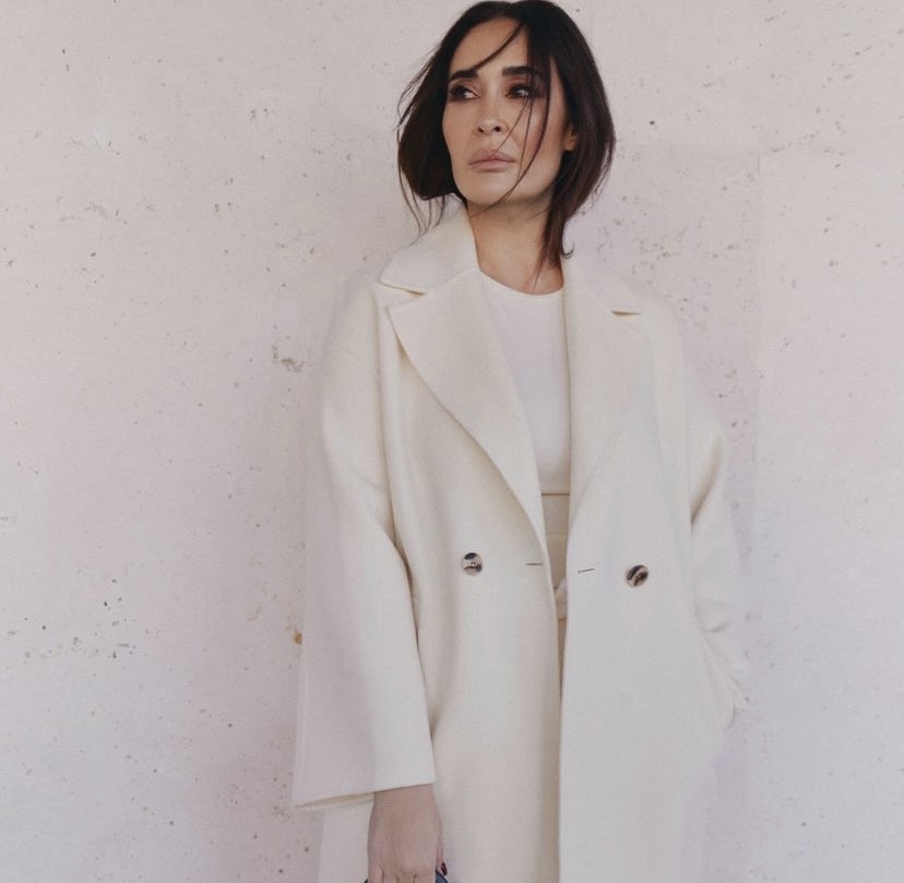 Los abrigos más baratos del invierno están en las rebajas de Lefties: son cómodos, versátiles y cuestan menos de 16 euros