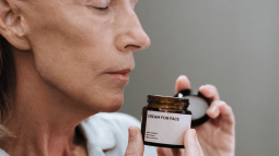 Cinco cremas hidratantes de los supermercados Día que arrasan entre las mujeres +50: muy baratas y para todo tipo de piel