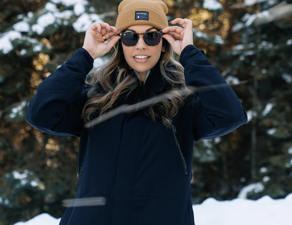 Cortefiel tiene seis plumíferos por menos de 30 euros que triunfan entre las mujeres +50 en su remate final de rebajas