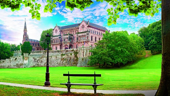 El Palacio Sobrellano es una de las muchas sorpresas que encontrarás en Comillas.