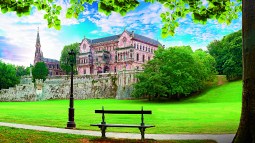 El Palacio Sobrellano es una de las muchas sorpresas que encontrarás en Comillas.