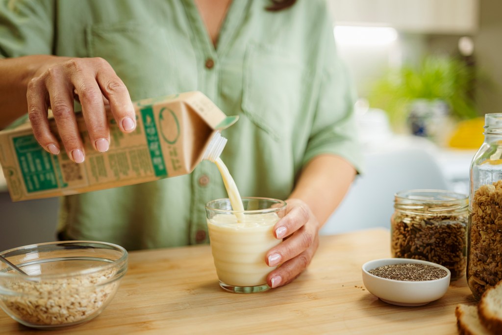 Pros y contras de la bebida de almendras