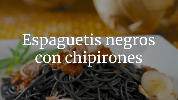 Espaguetis Negros Con Chipirones y gambas