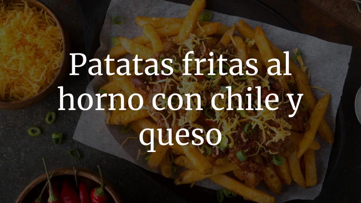 Patatas fritas al horno con chile y queso