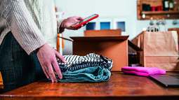 Wallapop, Vinted o Airbnb tienen ahora la obligación legal de aportar a la Agencia Tributaria la información sobre las transacciones que se hacen en ellas.