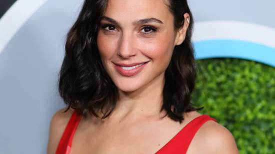 gal-gadot-attends-the-2017-gq-men-of-the-year-party-on-news-photo-1709799337