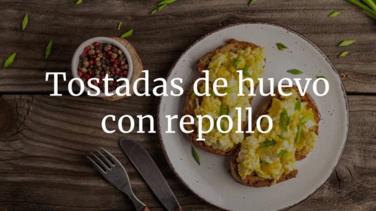 Tostadas De Huevo Con Repollo