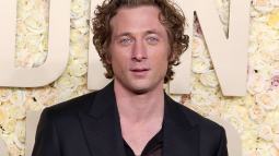 Jeremy-Allen-White-golden-globes-010724-tout-e9b041e9f4284b4889de1f5841233659