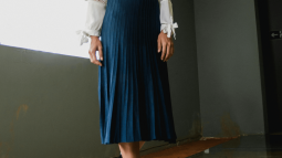 Las mujeres +50 están agotando estas faldas midi de C&A o Lefties para Semana Santa porque estilizan y cuestan menos de 20 euros