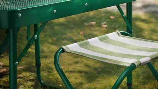 Conjunto mesa plegable verde de Ikea