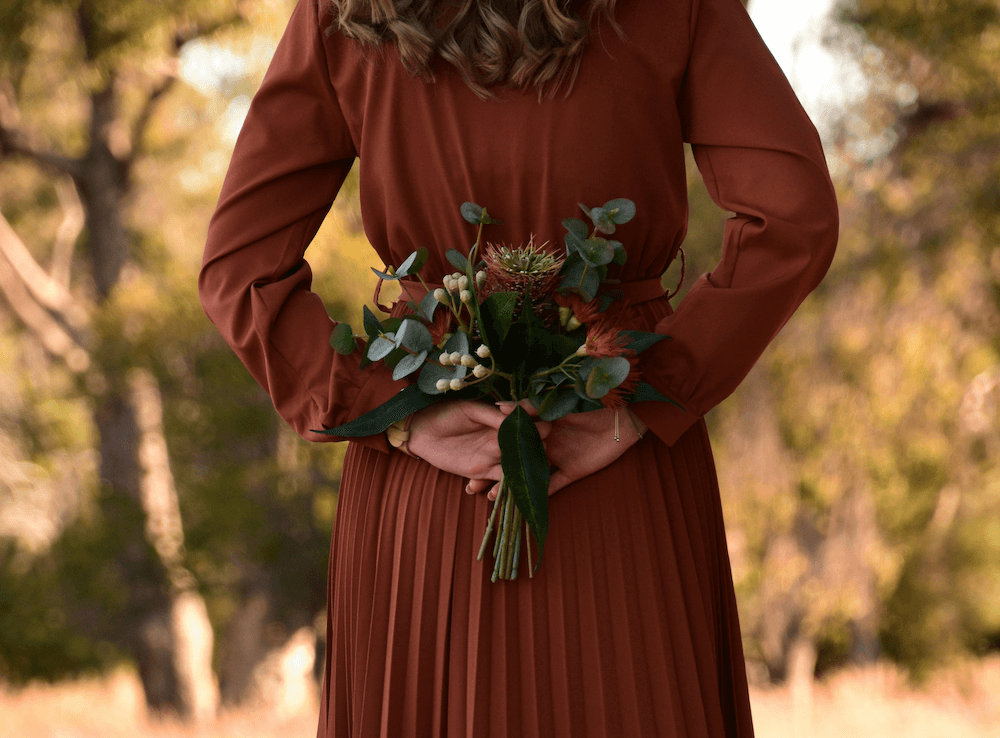 De C&A a Massimo Dutti: los conjuntos de camisa y falda que triunfan entre las madres de comunión porque estilizan y son elegantes