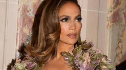 cortes de pelo que triunfan esta primavera entre las mujeres +50 porque aportan volumen