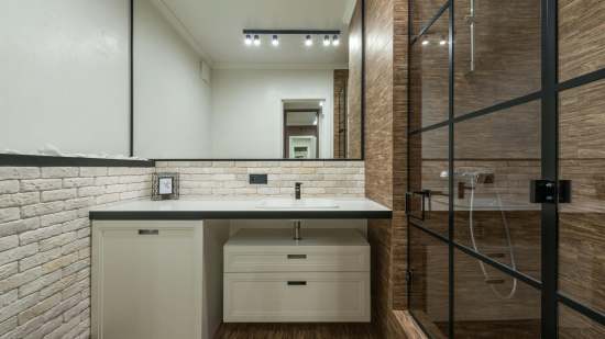 Lidl está agotando este armario de baño rebajado porque es compacto y práctico para mantener el orden en esta estancia de la casa