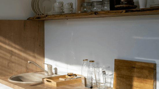 La técnica de Marie Kondo para organizar los utensilios de cocina que aúna funcionalidad y diseño