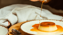 La receta de flan más rápida se hace al microondas en cinco minutos y con tan solo tres ingredientes