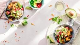 Recetas de ensaladas con frutas refrescantes, ligeras y deliciosas para cuando llegue el calor