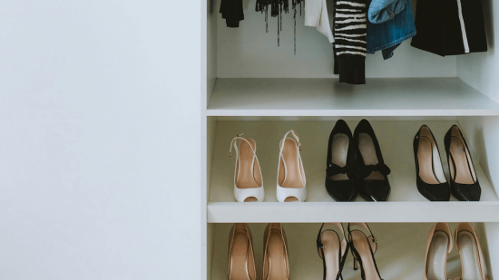 La técnica de Marie Kondo para guardar los zapatos a la hora de hacer el cambio de armario