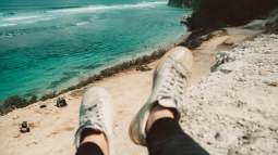 Las zapatillas Skechers fresquitas y transpirables para caminar en verano están súper rebajadas en Decathlon