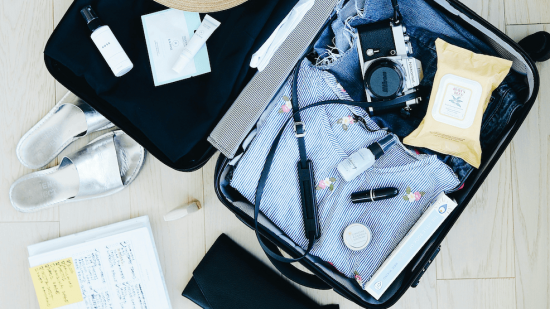 La técnica de Marie Kondo para sacar el máximo partido a la maleta y llevar el equipaje ordenado en los viajes