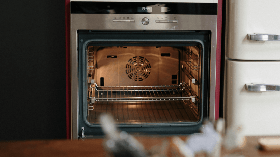 Trucos de experto para limpiar el horno sin esfuerzo y de forma rápida