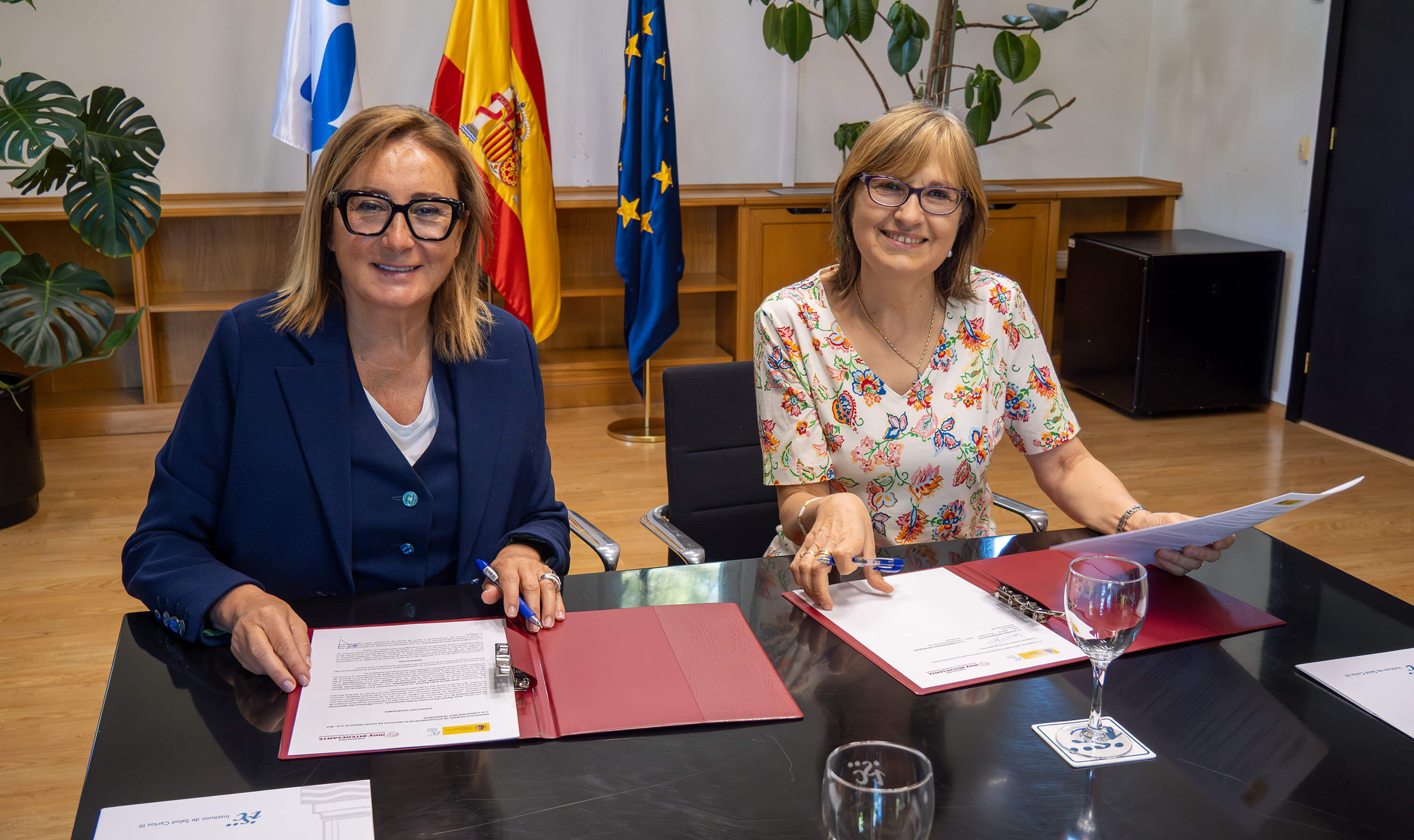 Firma acuerdo ISCIII Fundación Muy Interesante_ok (1)