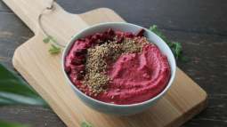 Carpaccio de remolacha y mango y otras recetas con esta hortaliza ligeras, fáciles y deliciosas para comer o cenar en verano