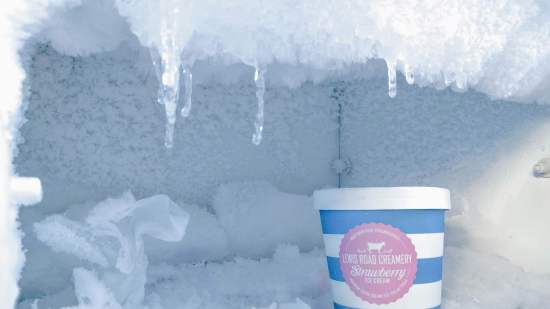 Trucos para quitar el hielo del congelador