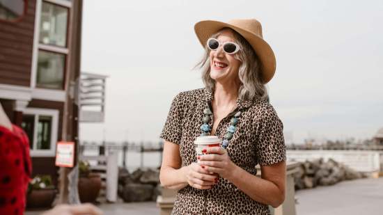 Las rebajas de Carrefour ya han comenzado y estos son los vestidos veraniegos por menos de 10 euros que prometen agotar las mujeres +50