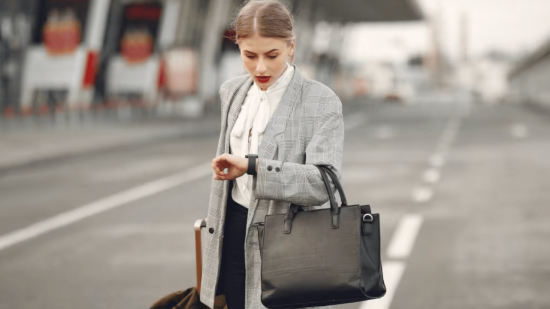 Viajar con maleta de mano sin pagar suplemento