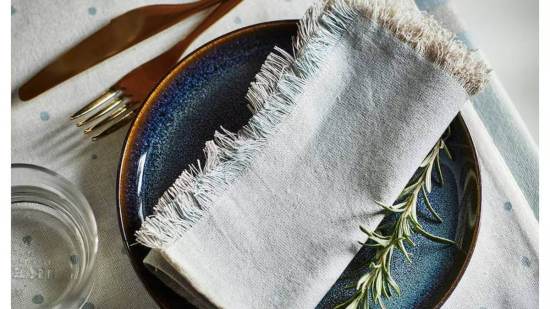 Detalle de la vajilla Gladelig de Ikea