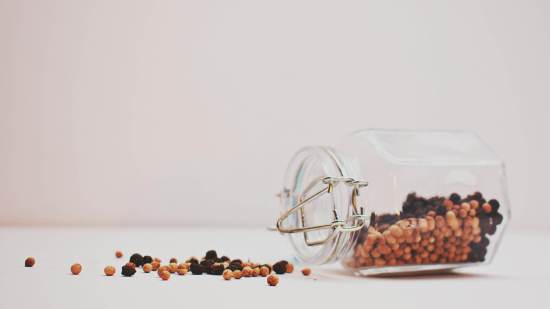 Zara Home rebaja los tarros bonitos y prácticos que Marie Kondo utiliza para ordenar la cocina y despensa