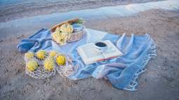 Tiger rebaja a 2 euros el accesorio más práctico para que la toalla de la playa no se mueva si hace aire