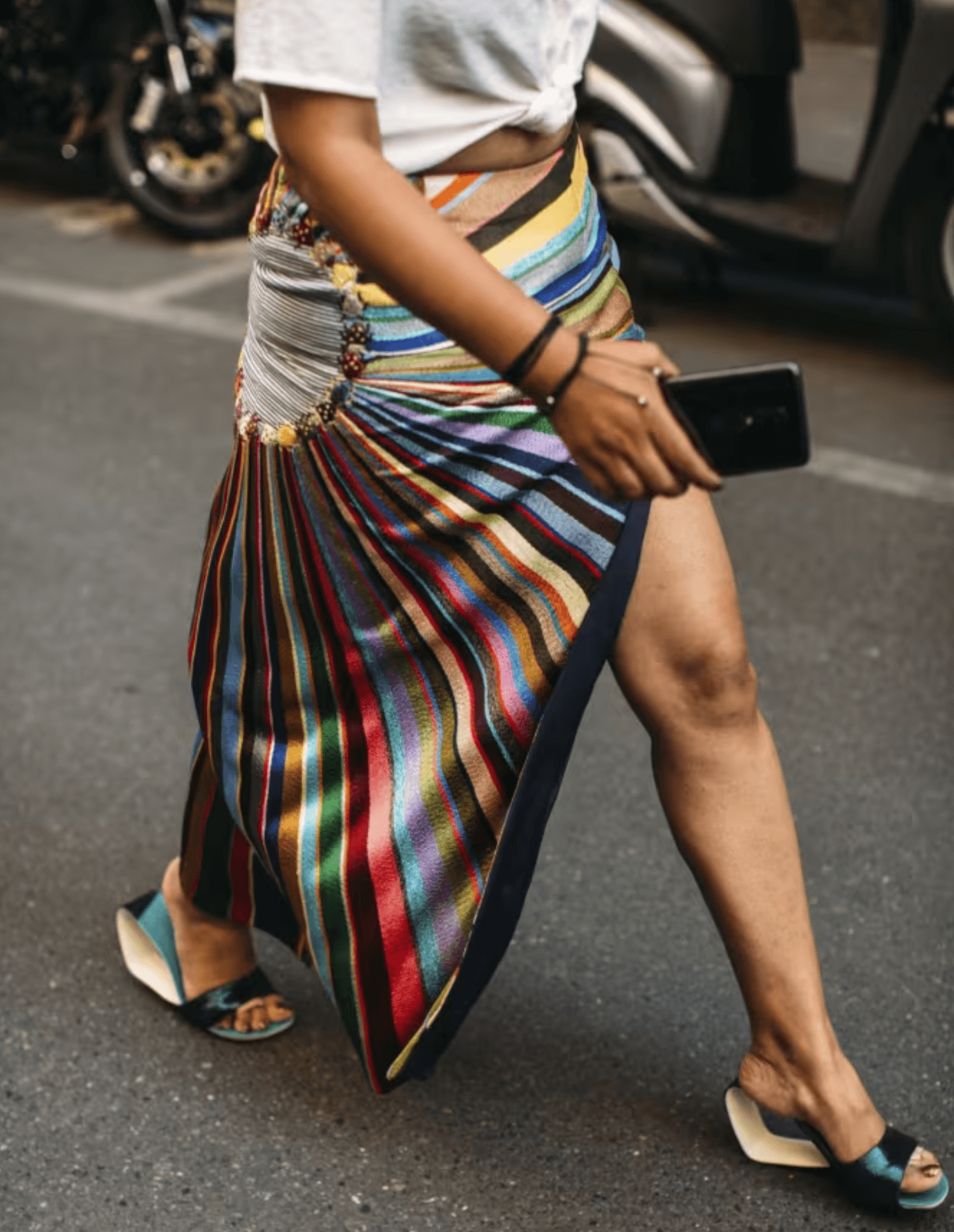 Mantener la zona hidratada y utilizar cremas antirrozaduras son algunas de las soluciones para evitar la irritación en los muslos.