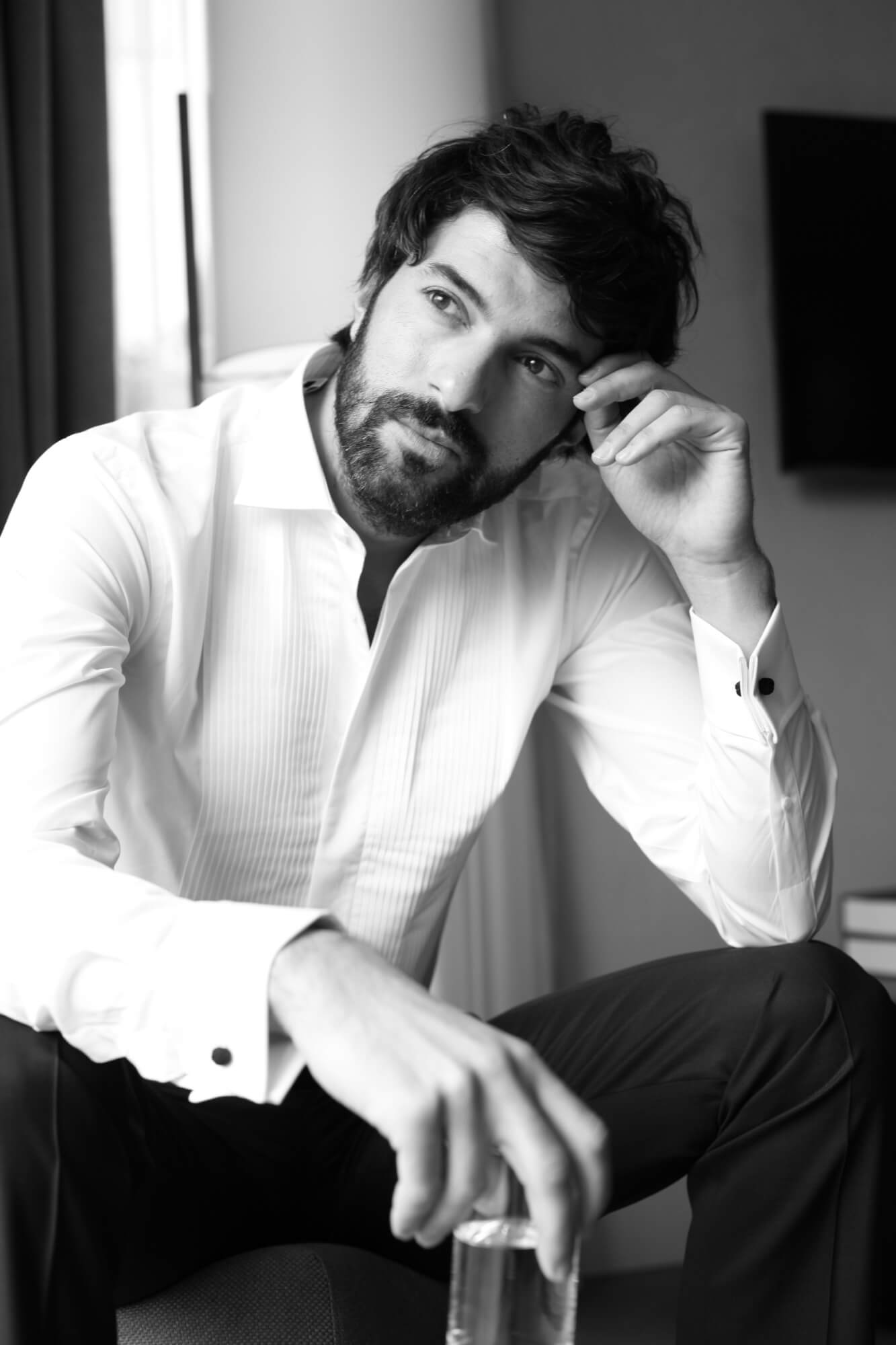 Engin Akyürek.