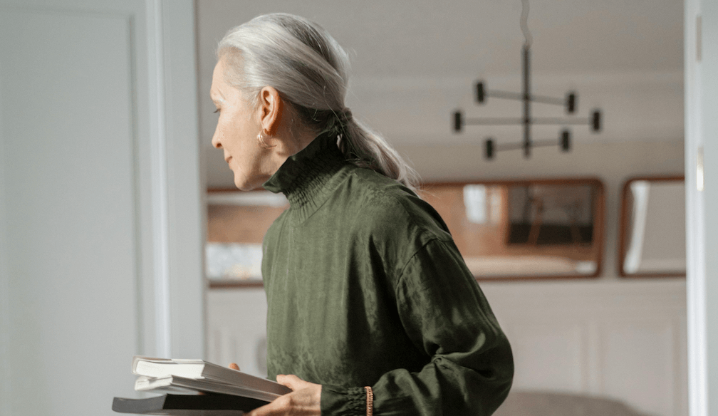 Vicky Martin Berrocal o Nuria Roca ya lucen el peinado que triunfa entre las mujeres +50 en verano: fresquito y con efecto rejuvenecedor