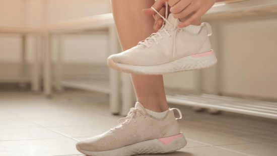 Lidl rebaja a 7 euros las zapatillas tipo Skechers que las mujeres de 60 años prometen agotar para andar en verano porque son cómodas y ligeras